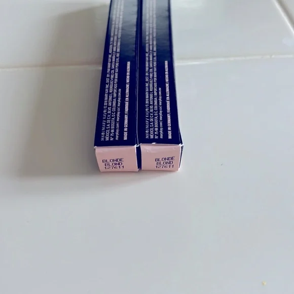 Brow liner - Picture 2 of 3